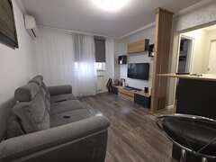 Petre Ispirescu, Sebastian, 10 minute de Unirii, 65000 euro